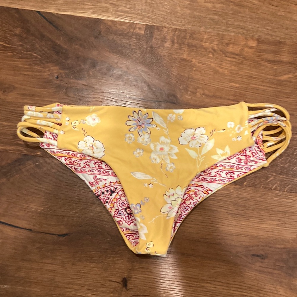 Billabong reversible bikini bottoms